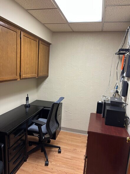 More Photos Of 4920 Reed Rd, Columbus Loft Creative Space For Lease