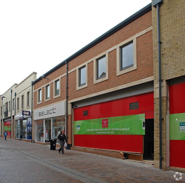 More Photos Of Station Rd, Didcot Storefront For Lease