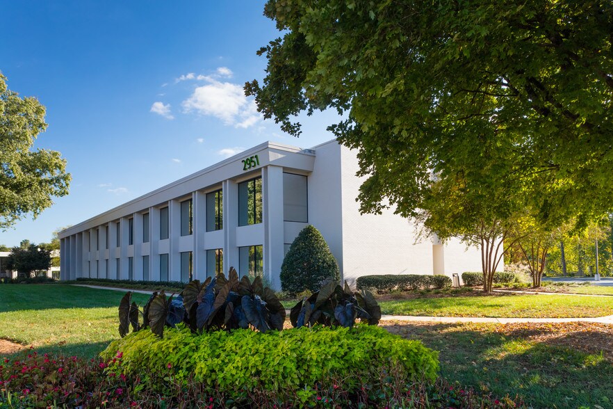 Primary Photo Of 2951 Flowers Rd S, Atlanta Office For Lease