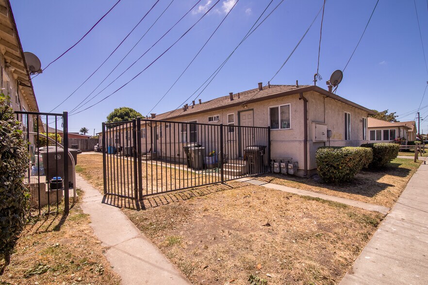 More Photos Of 390 Towt St, Salinas Apartments For Sale