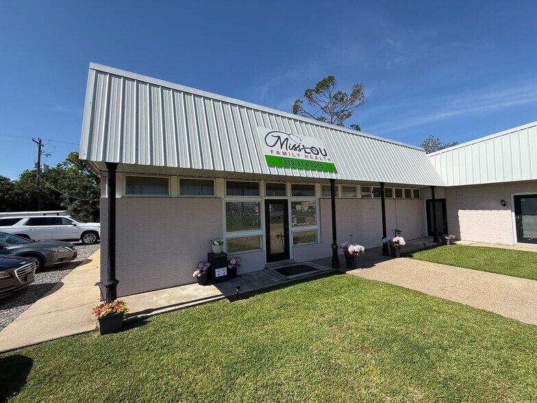 Primary Photo Of 1648 Carter St, Vidalia Healthcare For Lease