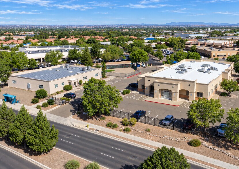 Primary Photo Of 1111 Menaul Blvd NE, Albuquerque Medical For Sale