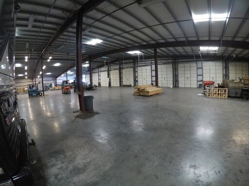 More Photos Of 3405 N Evans St, Kingman Warehouse For Lease
