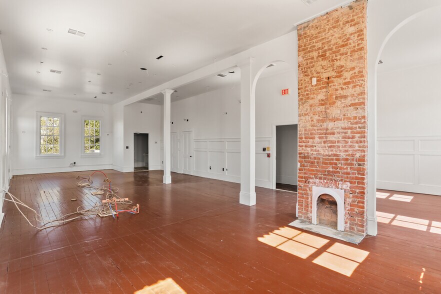 More Photos Of 2401 Saint Claude Ave, New Orleans Storefront Retail Residential For Sale