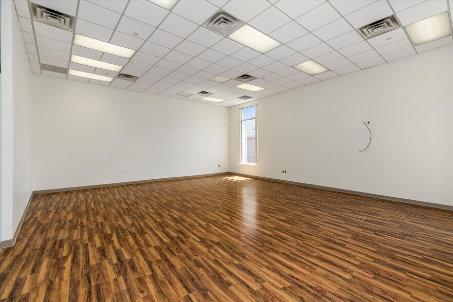 More Photos Of 308 Main St, Fort Lee Office For Lease