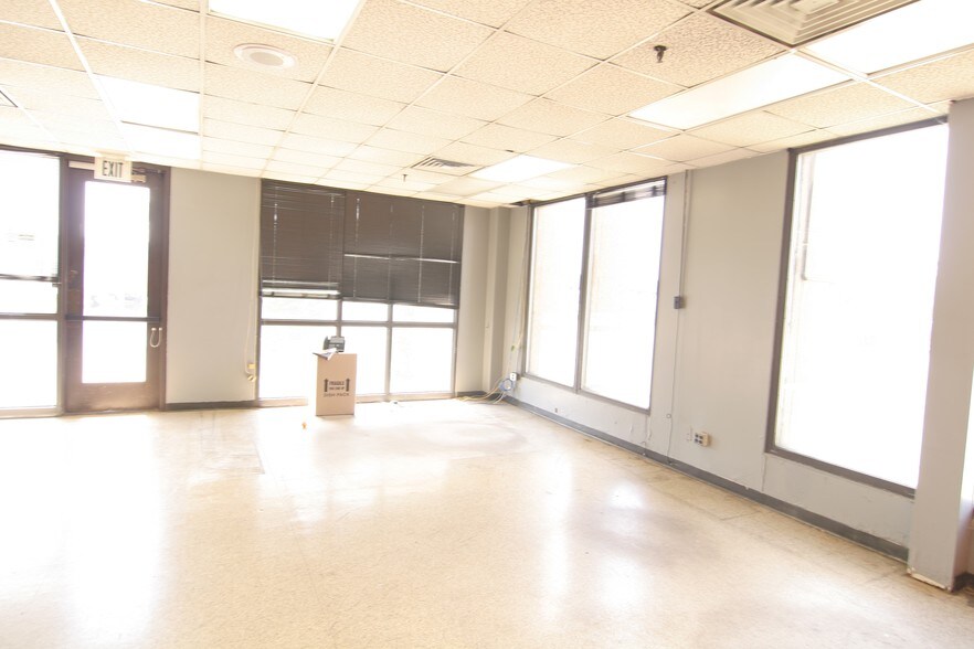 More Photos Of 4808 Kroemer Rd, Fort Wayne Warehouse For Lease