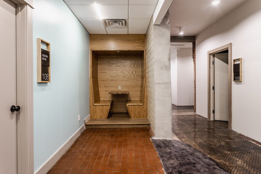 More Photos Of 4201 Millersville Rd, Indianapolis Research And Development For Lease