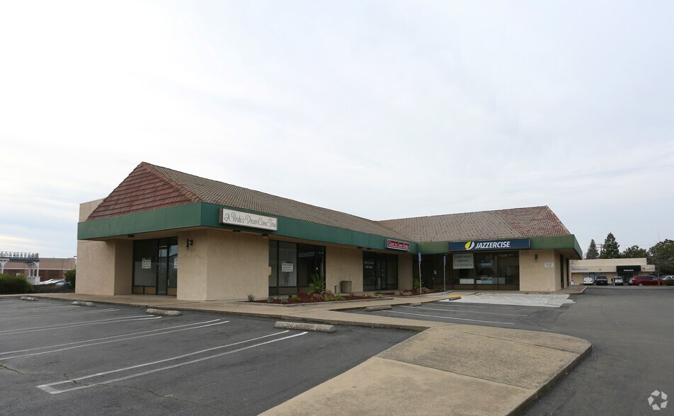 More Photos Of 201 Harding Blvd, Roseville Unknown For Lease