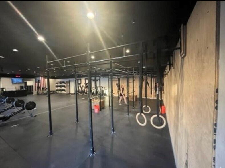 More Photos Of 400-448 N Freedom Blvd, Provo Storefront Retail Office For Lease