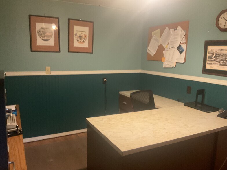 More Photos Of 145 Main st, Waitsburg Office For Lease