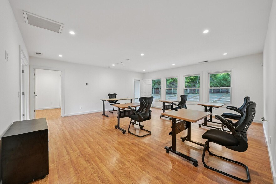 More Photos Of 1605 Lucas Valley Rd, San Rafael Healthcare For Sale