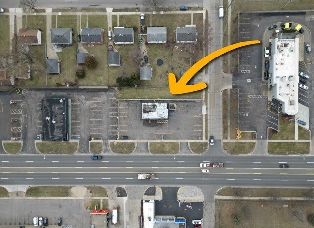 More Photos Of 33775 Ford Rd, Garden City Auto Repair For Lease