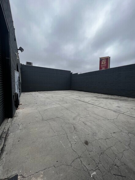 More Photos Of 1200 Albany St, Los Angeles Warehouse For Lease
