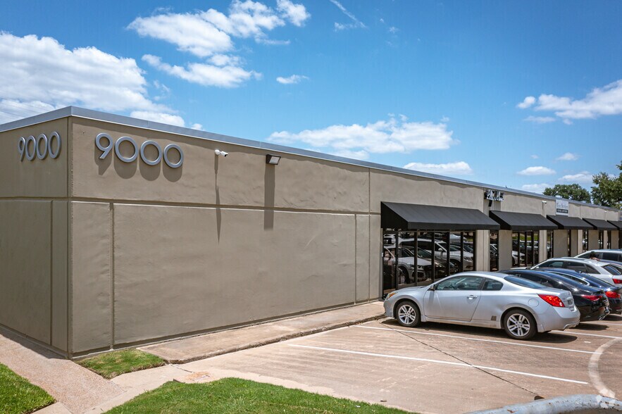 More Photos Of 9000 Hempstead Rd, Houston Light Distribution For Lease