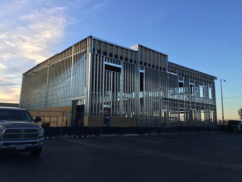 More Photos Of 7035 W Clearwater Ave, Kennewick Office For Lease