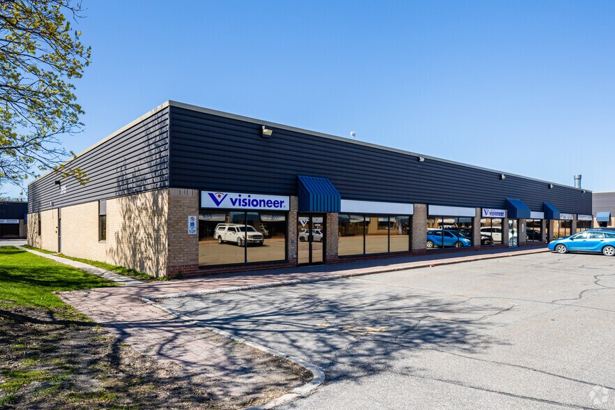 More Photos Of 2615 Lancaster Rd, Ottawa Warehouse For Lease