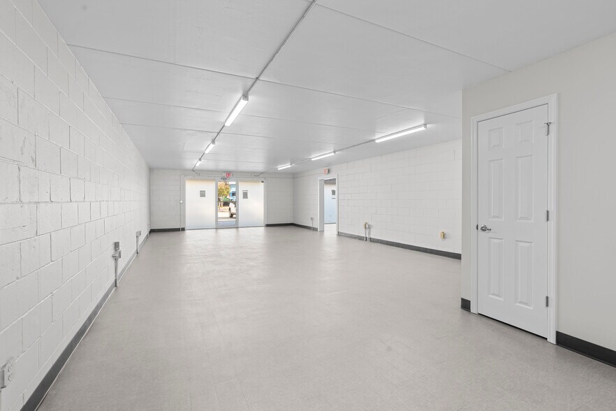 More Photos Of 120 SW Broadway St, Ocala Loft Creative Space For Lease