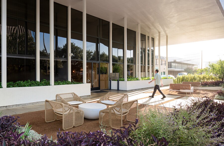 More Photos Of 3334 Richmond Ave, Houston Office For Sale