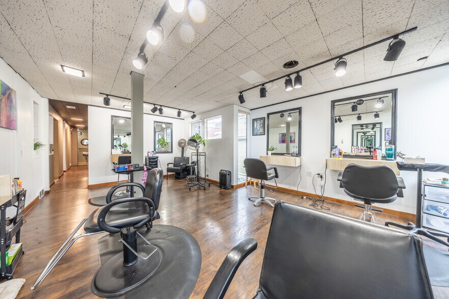 More Photos Of 71 Park Ave, Rochester Medical For Sale