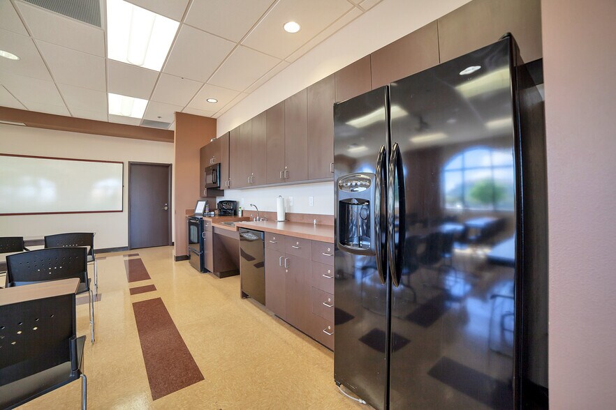 More Photos Of 6585 High St, Las Vegas Office For Lease