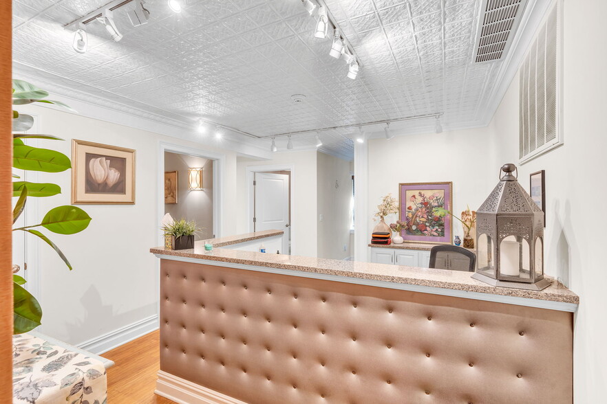 More Photos Of 40 Broad St, Eatontown Medical For Sale