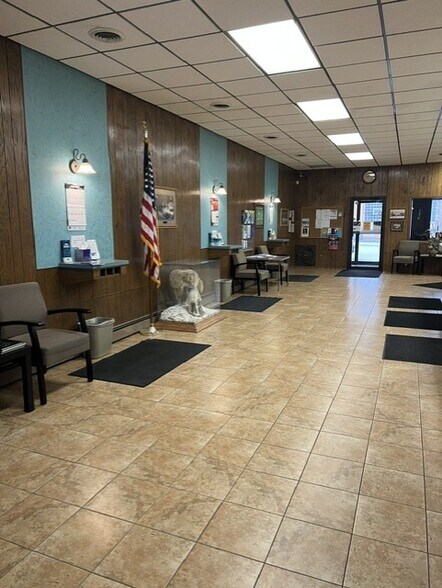 More Photos Of 580 Main St, Holdingford Bank For Sale