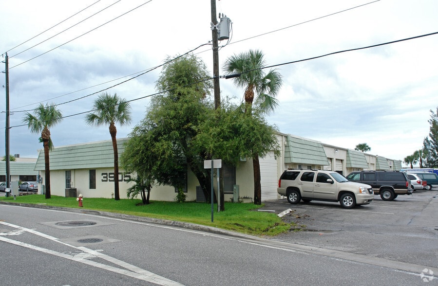 More Photos Of 3905 Investment Ln, West Palm Beach Distribution For Lease