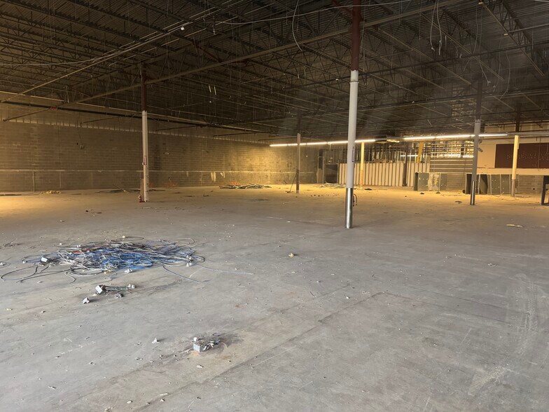 More Photos Of 18360 College Rd, Hagerstown Unknown For Lease