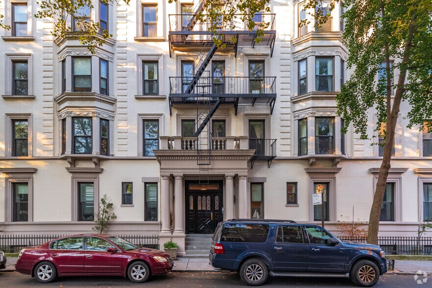More Photos Of 42-50 Orange St, Brooklyn Apartments For Sale