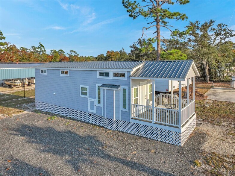 More Photos Of 16960 Beach Rd, Perry Specialty For Sale