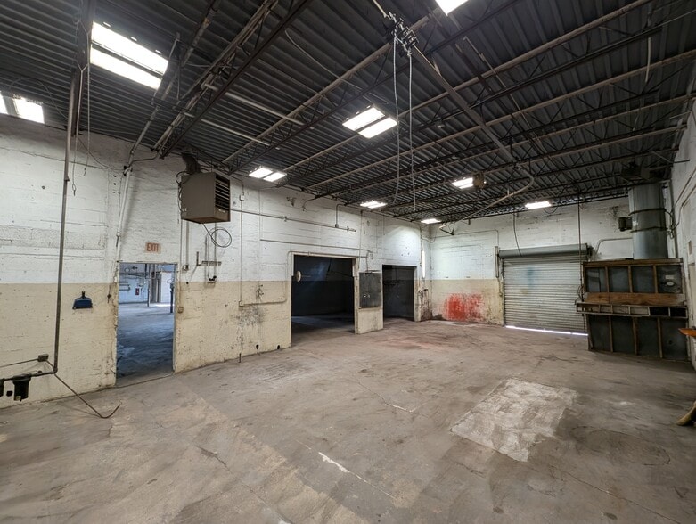 More Photos Of 1245 16th St, Vero Beach Manufacturing For Sale