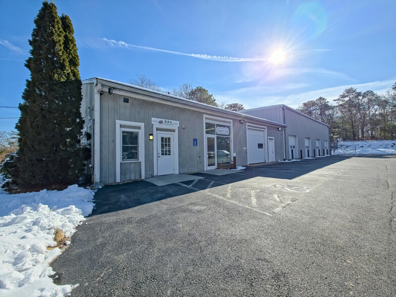 More Photos Of 7 Colonel Dr, Bourne Auto Repair For Sale