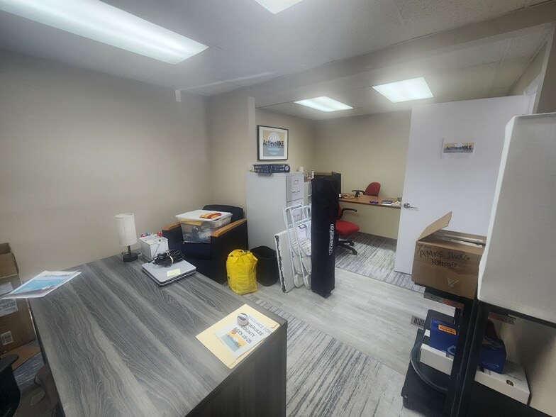 More Photos Of 936 W Greenfield Ave, Milwaukee Freestanding For Sale
