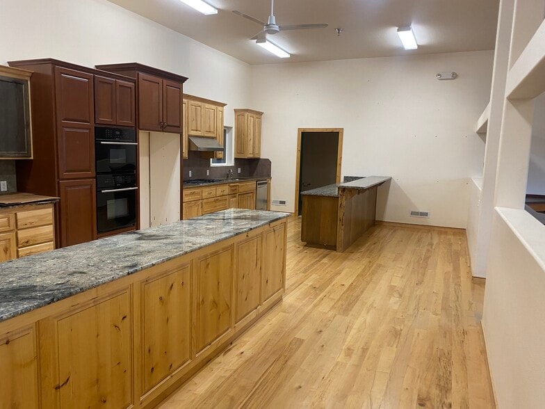 More Photos Of 14080 N Thayer Rd, Rathdrum Warehouse For Sale