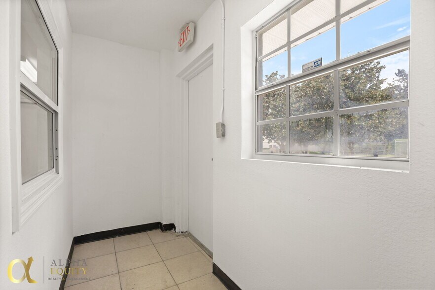 More Photos Of 5497 Benchmark Ln, Sanford Warehouse For Lease