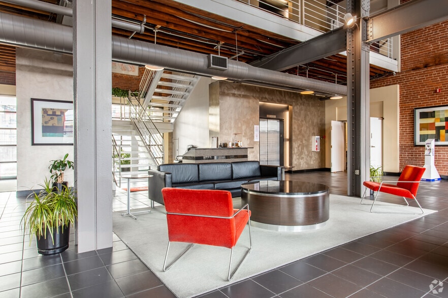 More Photos Of 700 W Pete Rose Way, Cincinnati Loft Creative Space For Lease