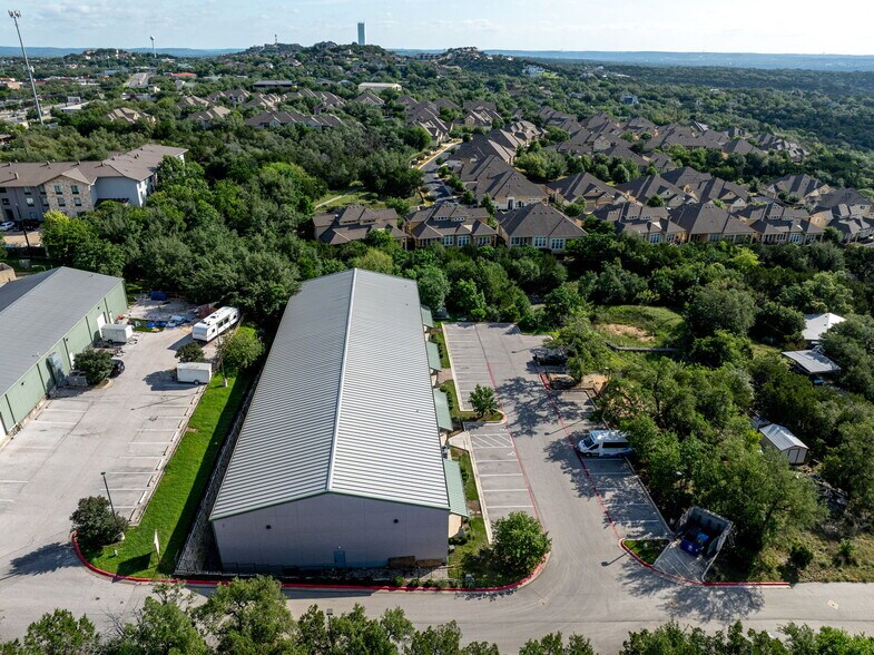 More Photos Of 2105 Ranch Road 620 S, Lakeway Freestanding For Lease