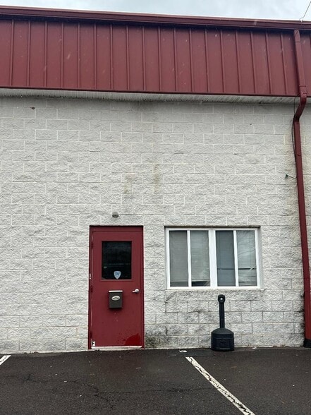More Photos Of 1601 Republic Rd, Huntingdon Valley Warehouse For Lease