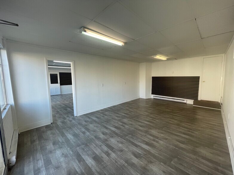 More Photos Of 1538-1542 Main St, Ramseur Storefront Retail Office For Lease