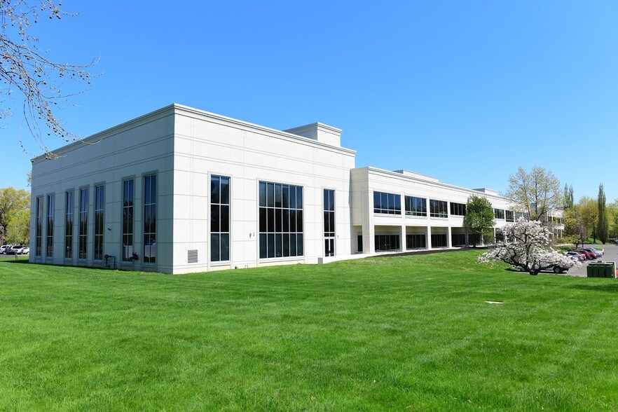 More Photos Of 50 Millstone Rd, East Windsor Office For Lease