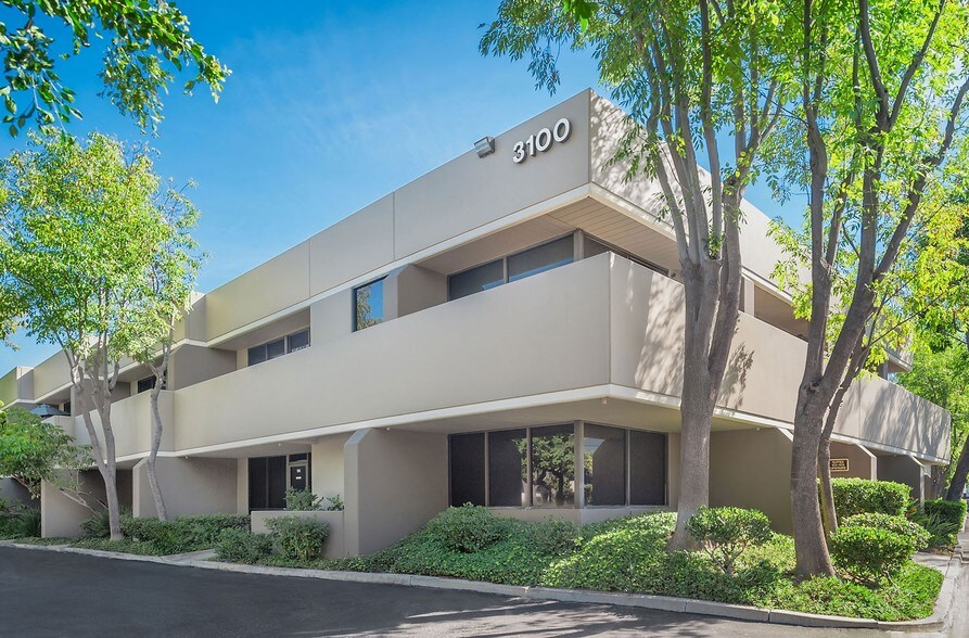 More Photos Of 3100 Airway Ave, Costa Mesa Light Distribution For Lease