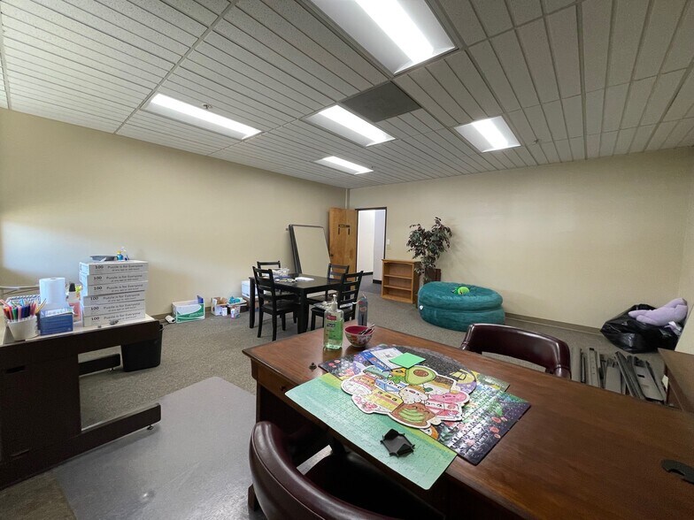 More Photos Of 190 S Orchard Ave, Vacaville Office For Lease