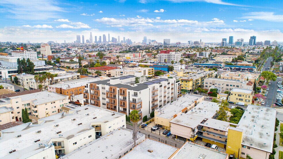 More Photos Of 4065 Oakwood Ave, Los Angeles Land For Sale