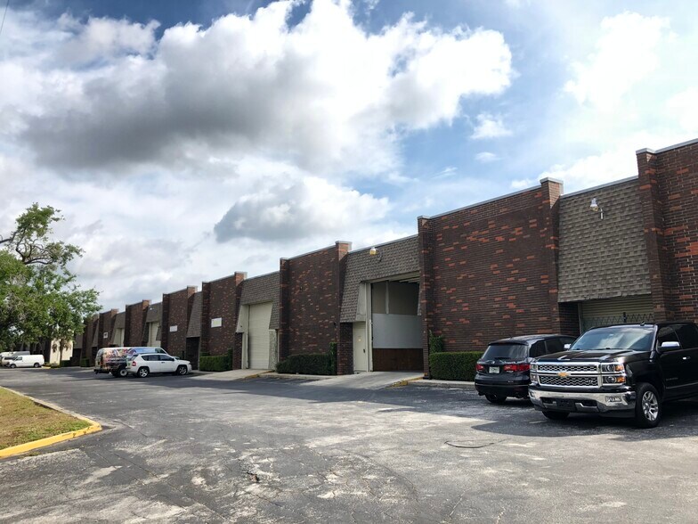 More Photos Of 6103-6119 Anno Ave, Orlando Warehouse For Lease
