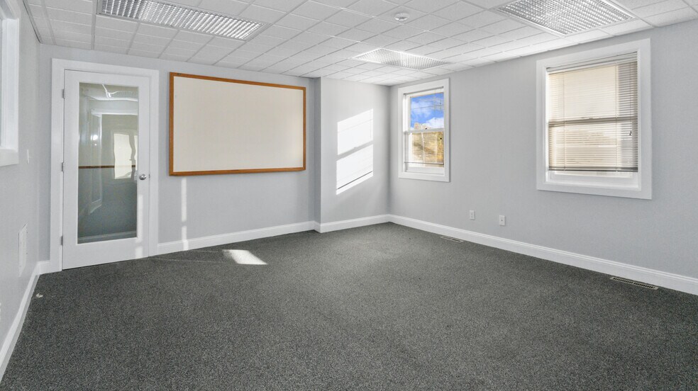 More Photos Of 104 Bridge Rd, Salisbury Loft Creative Space For Lease