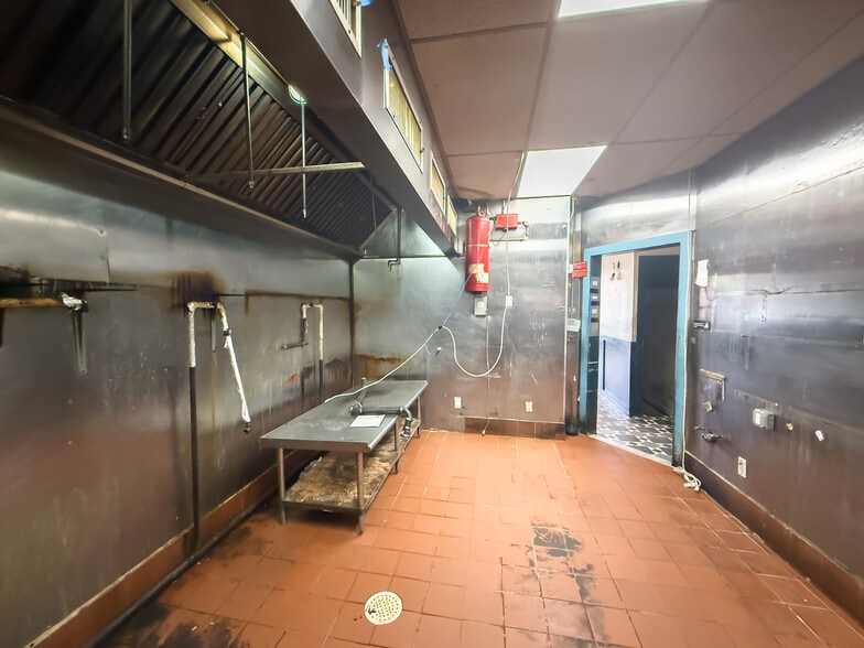 More Photos Of 258 Dekalb Ave, Brooklyn Apartments For Lease