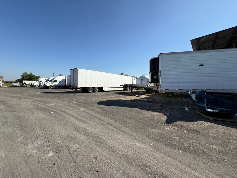 More Photos Of 5210 Fuqua St, Houston Land For Sale