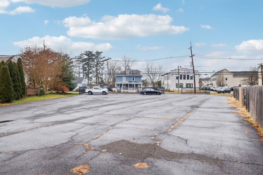 More Photos Of 2595 Yardville Hamilton Square Rd, Hamilton Office For Sale