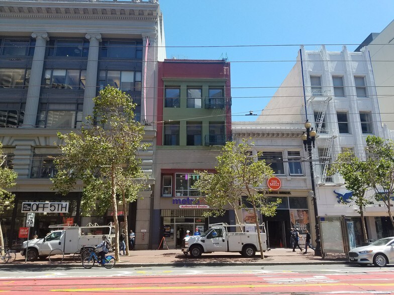 More Photos Of 923 Market St, San Francisco Storefront Retail Office For Lease