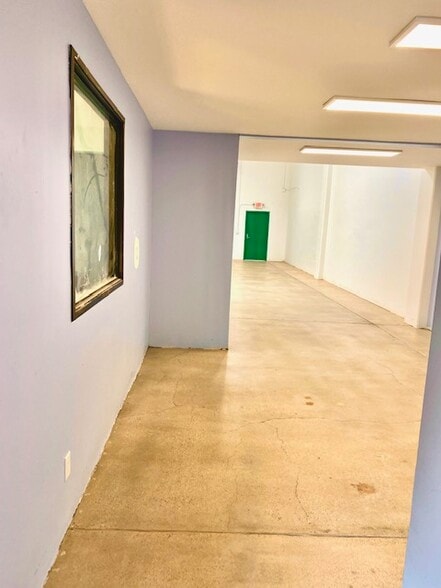 More Photos Of 7574 Trade St, San Diego Research And Development For Lease
